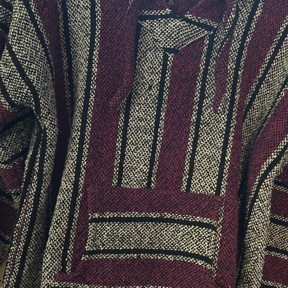 Poncho sweater - Picture 2 of 2